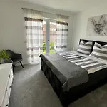 아파트 Exklusive Neubau-ferienwohnung In 바르부르크