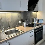 Exklusive Neubau-ferienwohnung In 아파트 바르부르크