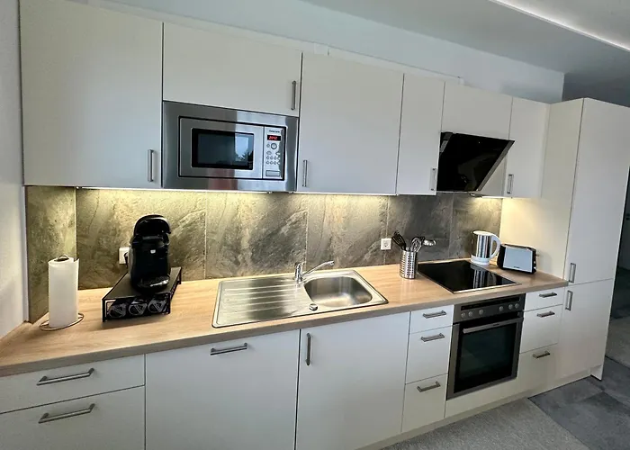 Exklusive Neubau-ferienwohnung In *